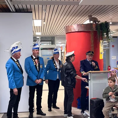 chulsturm an der KKS – Narren erobern das Klassenzimmer chulsturm an der KKS – Narren erobern das Klassenzimmer