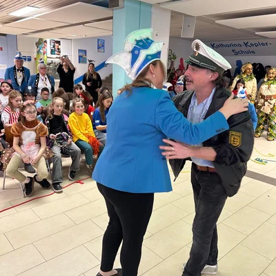 chulsturm an der KKS – Narren erobern das Klassenzimmer chulsturm an der KKS – Narren erobern das Klassenzimmer