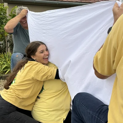 Drilltaufe und Weinausschank Drilltaufe und Weinausschank